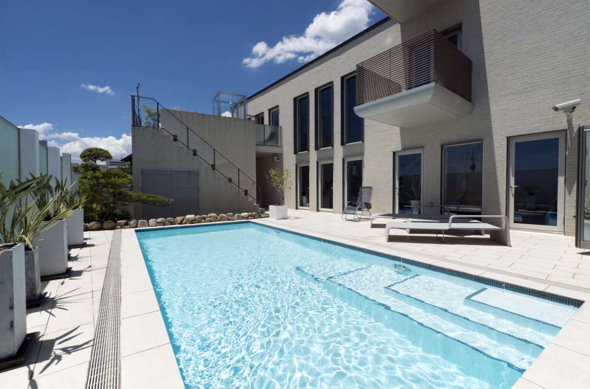 Attitude is Everything: Maintaining Positivity Amid Challenges — pool service business insights