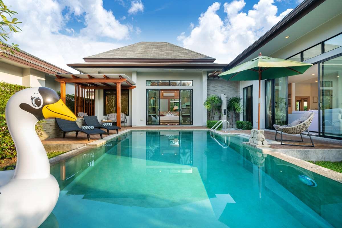 Buy Pool Routes in Houston, Katy, Richardson, Pasadena, Frisco, Texas — pool service business insights