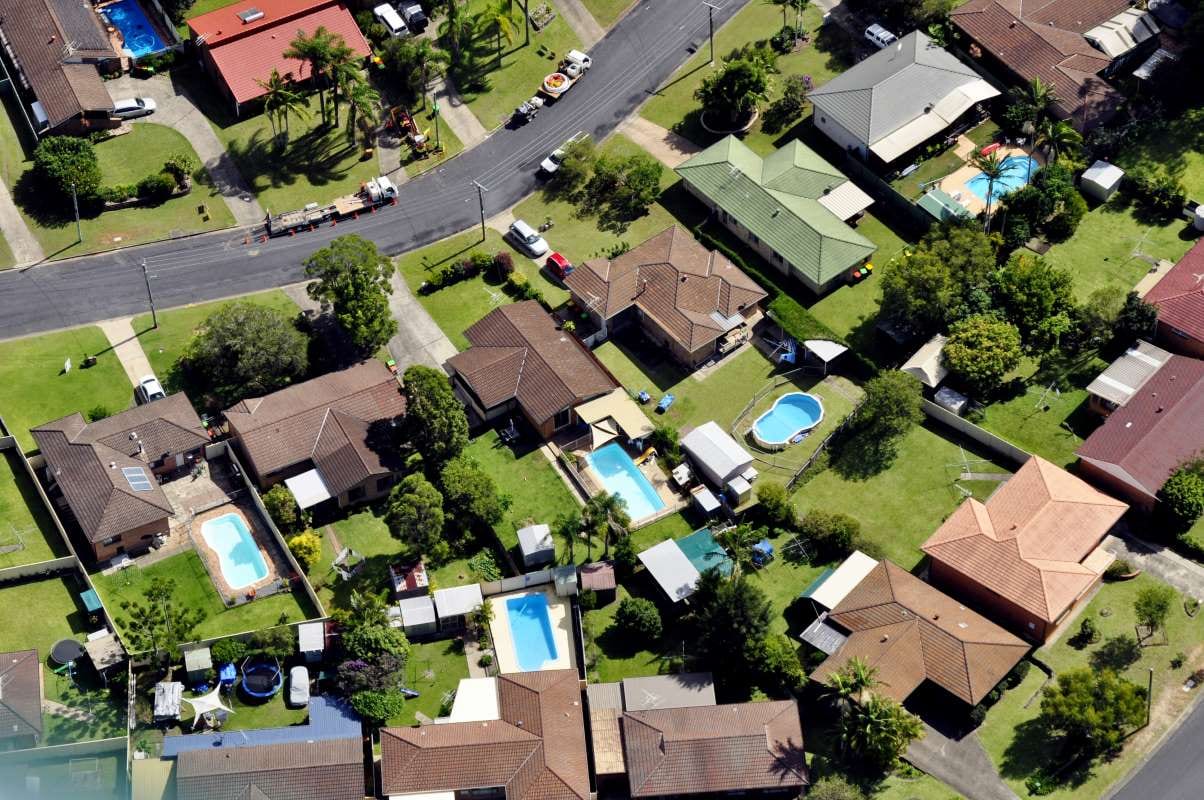 Comparing Pool Route Demographics Between Miami and Orlando — pool service business insights