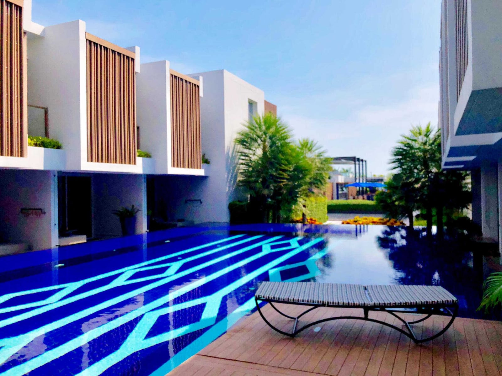 How Hillsborough County’s Growth Affects Pool Route Value — pool service business insights