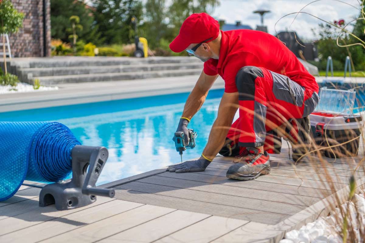 How Las Vegas Pool Service Demand Peaks During Heatwaves — pool service business insights