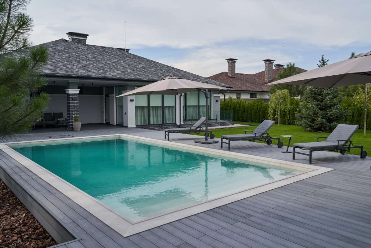 How to Choose the Right Ad Budget in Santa Rosa, California — pool service business insights