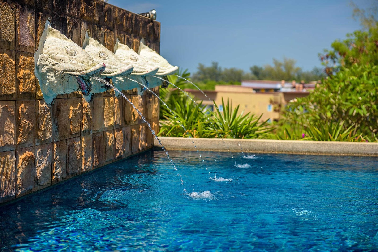 How to Incrementally Increase Your Route Size Without Overstretching — pool service business insights