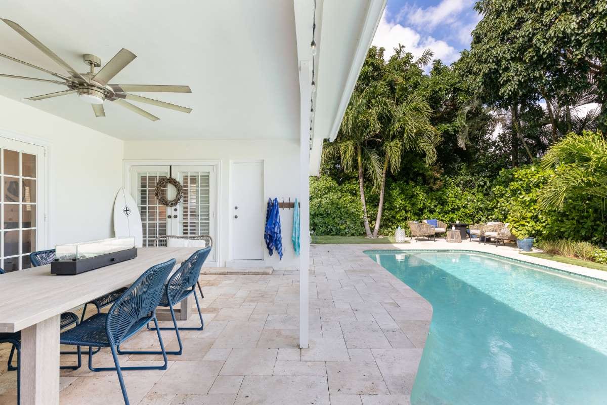 How to Leverage Superior Pool Routes' Experience — pool service business insights