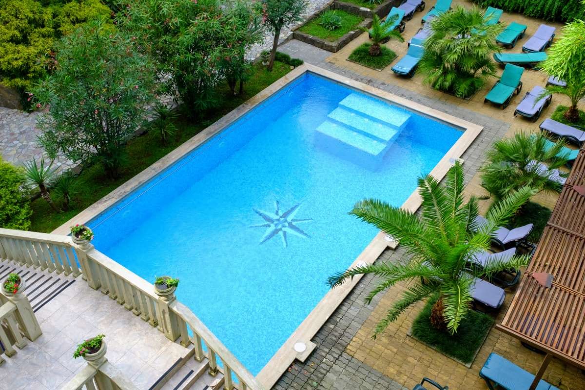 How to Structure Pricing Packages in **Prescott Valley, Arizona** — pool service business insights