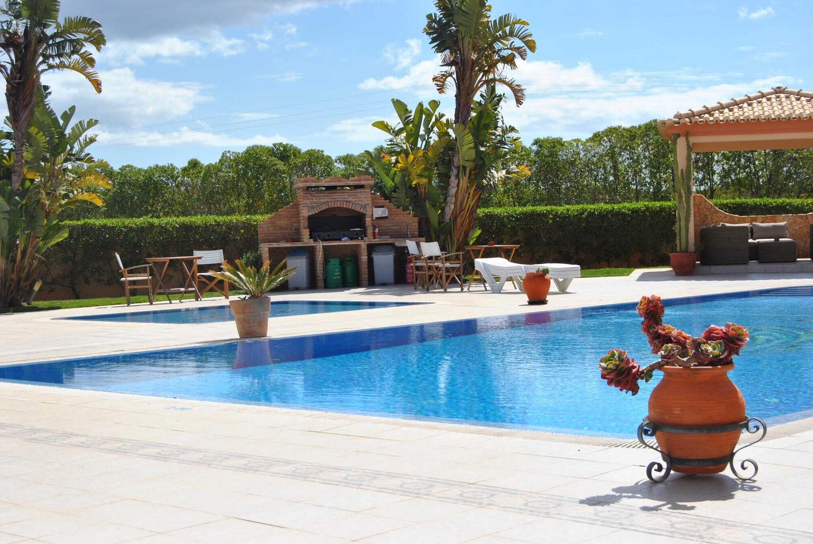 Newcomer Guide to Pool Services in Bullhead City, Arizona — pool service business insights