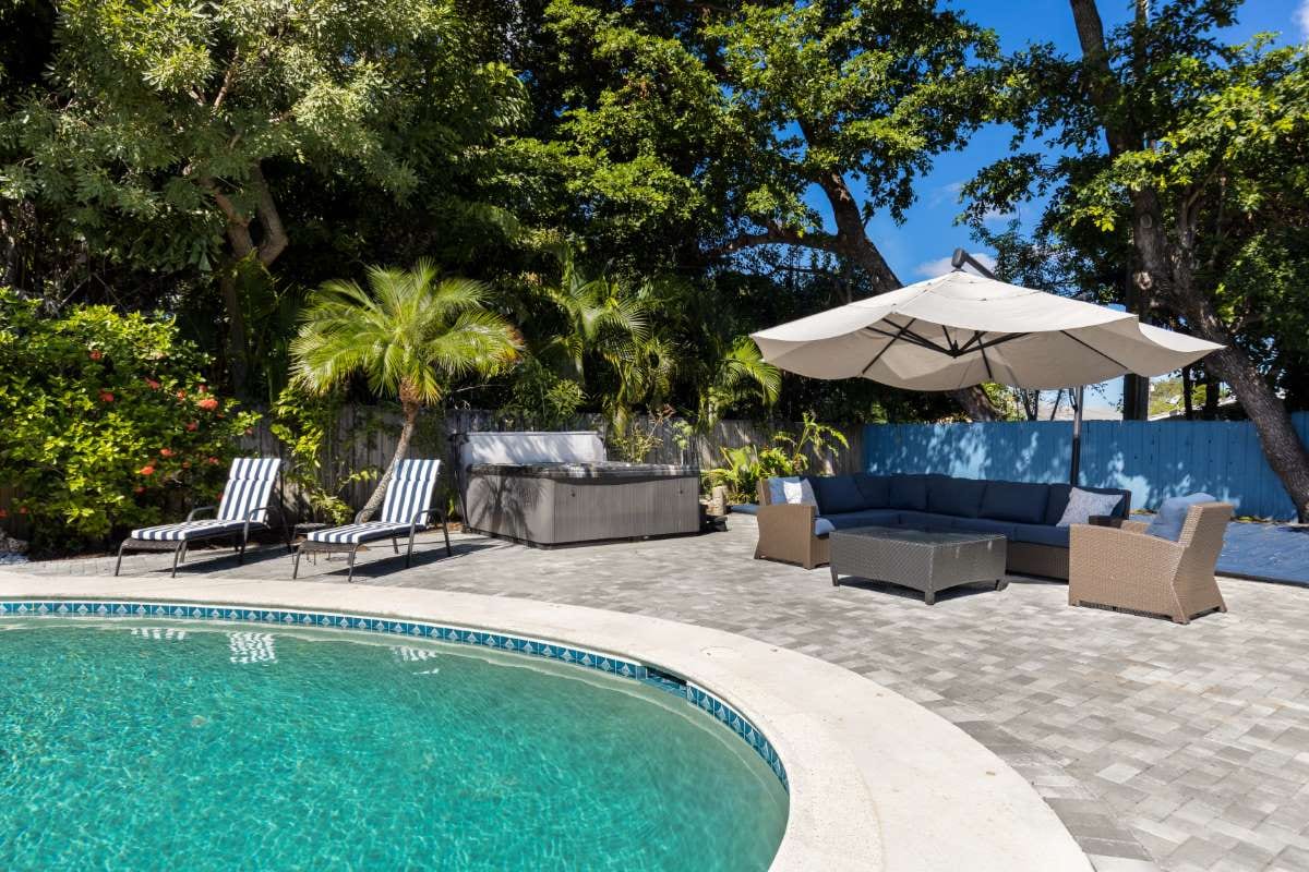 Pool Route Business: Customer Service Excellence — pool service business insights