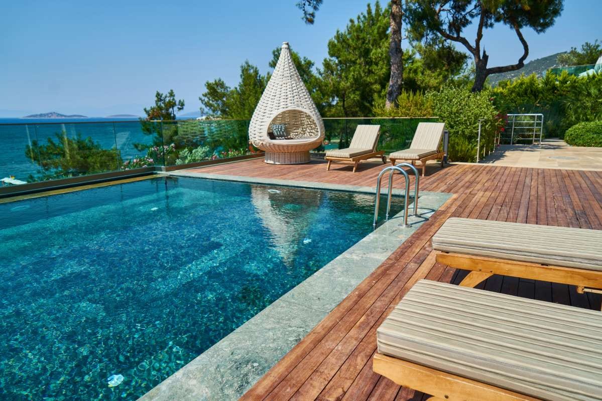 Pool Route Business: The Value of Close-Together Accounts — pool service business insights