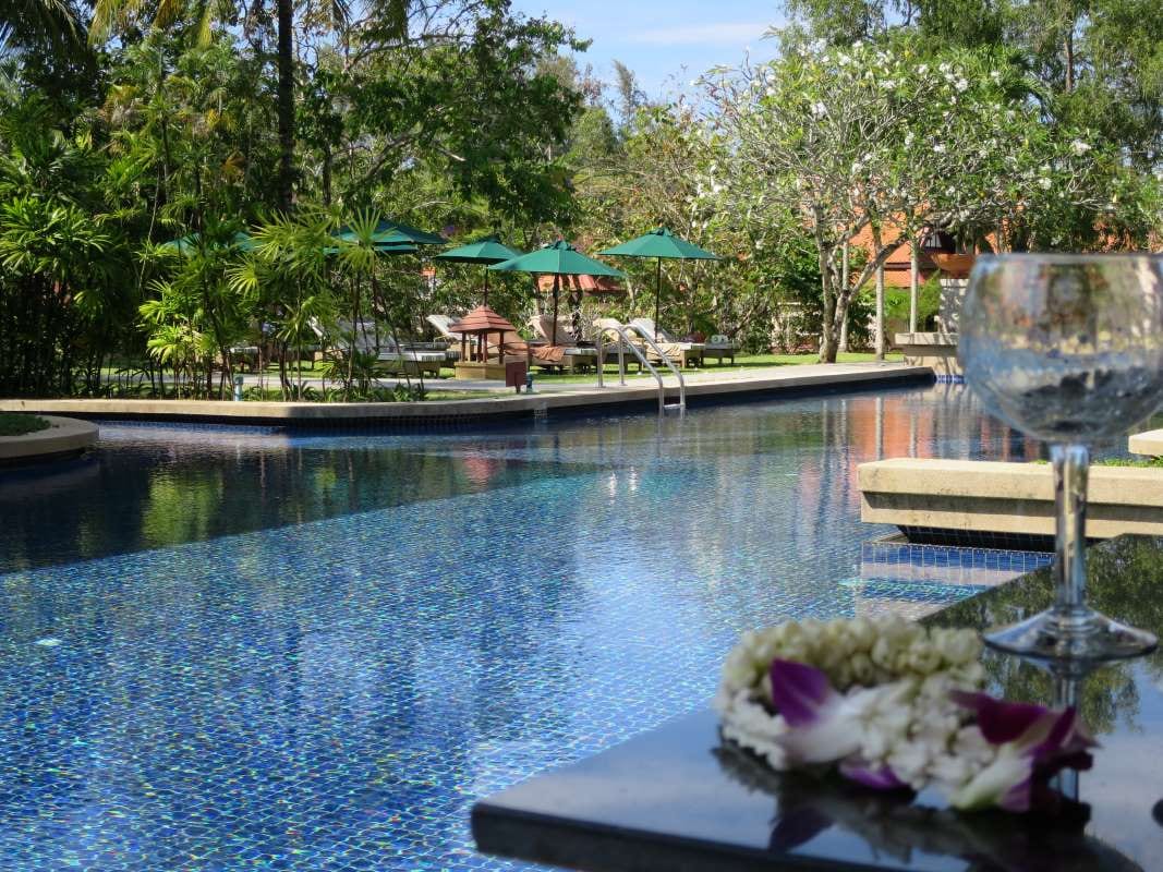 Pros and Cons of Owning a Pool Route in Winter Springs, Daytona Beach, St. Augustine, Hollywood, Palm Beach Gardens, and Across Florida — pool service business insights
