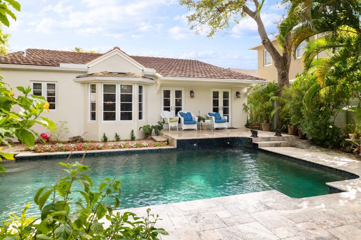 Seasonal Pool Care: Why Smart Systems Increase Profit — pool service business insights