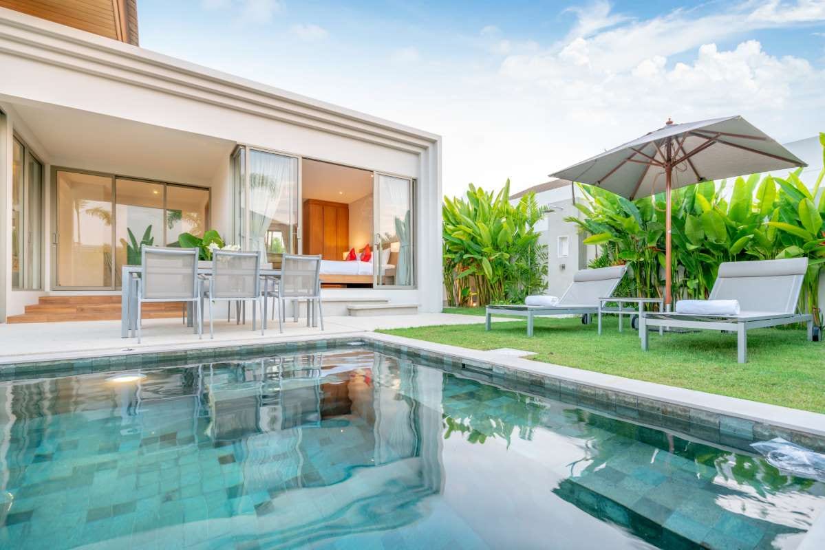Starting a Pool Service Business: Essential Steps — pool service business insights