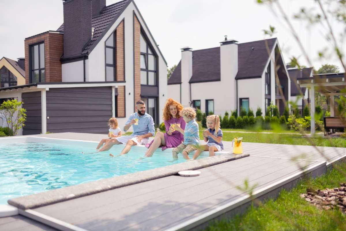 Targeting Luxury Communities in Dallas-Fort Worth for High-Value Pool Accounts — pool service business insights