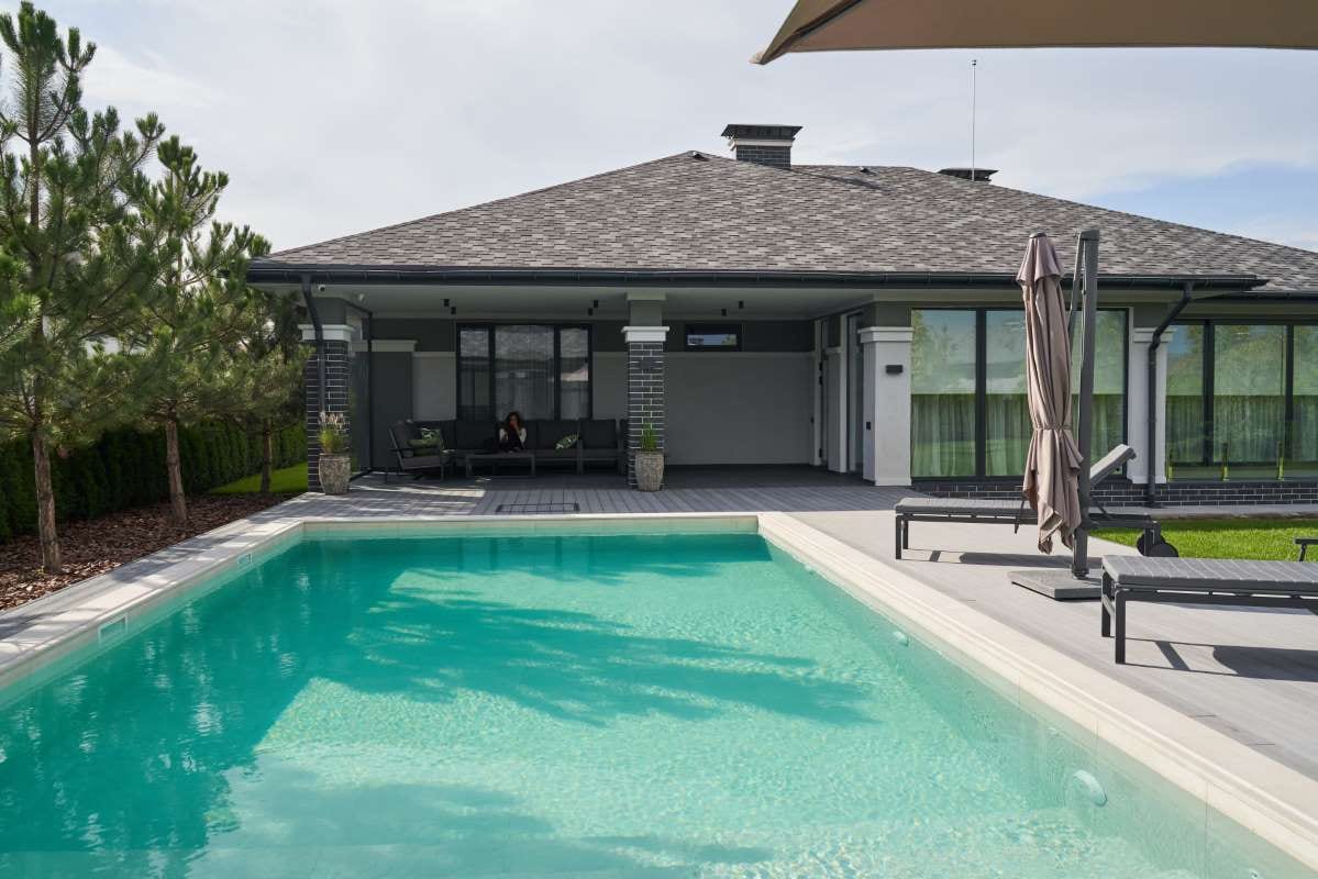 The Best Times of Year to Offer Add-On Pool Services — pool service business insights