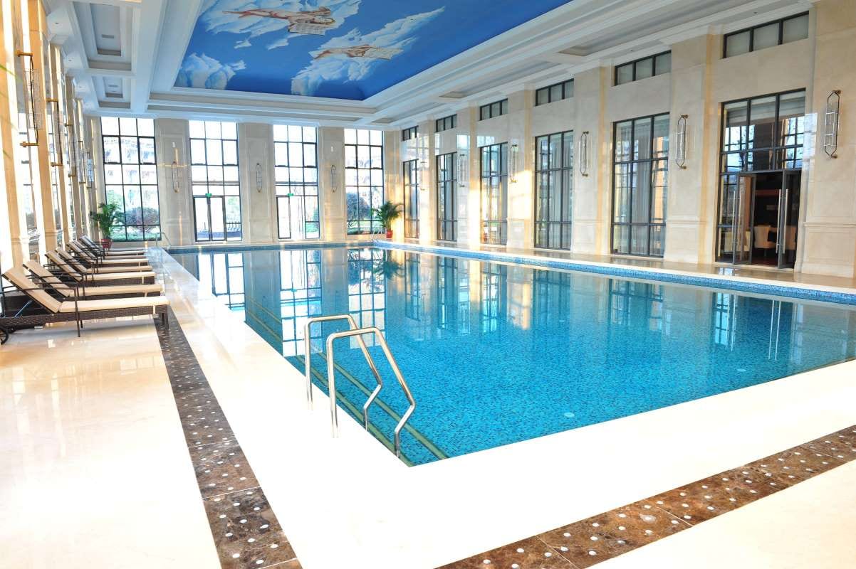 Weekly Pool Maintenance in California: Mistakes New Business Owners Should Avoid — pool service business insights