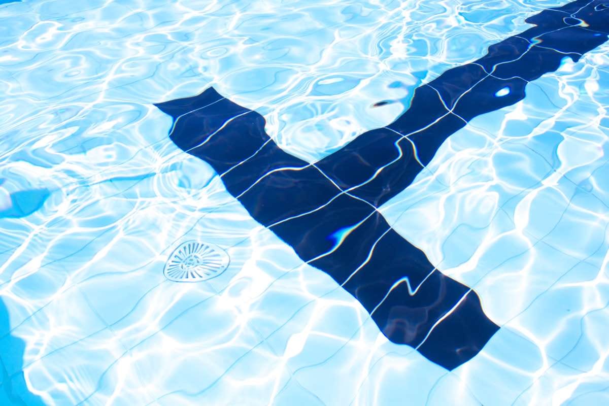 Weekly Pool Maintenance: Why Quality Service Builds Loyalty — pool service business insights