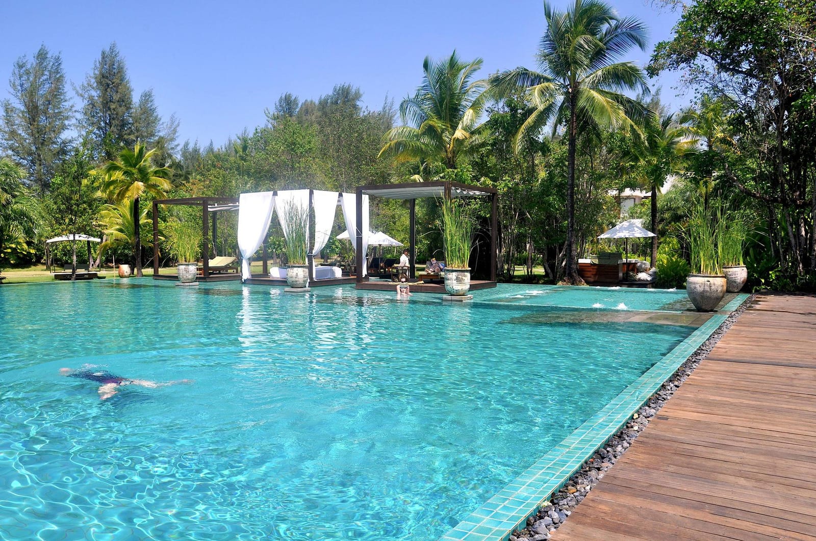 What Makes Pool Routes the Best Investment in 2024 — pool service business insights