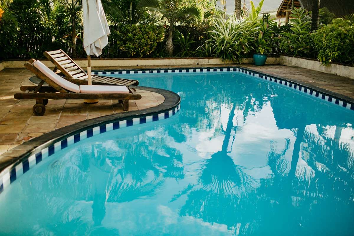 Why Customers Pay More for Technicians Who Look Professional — pool service business insights