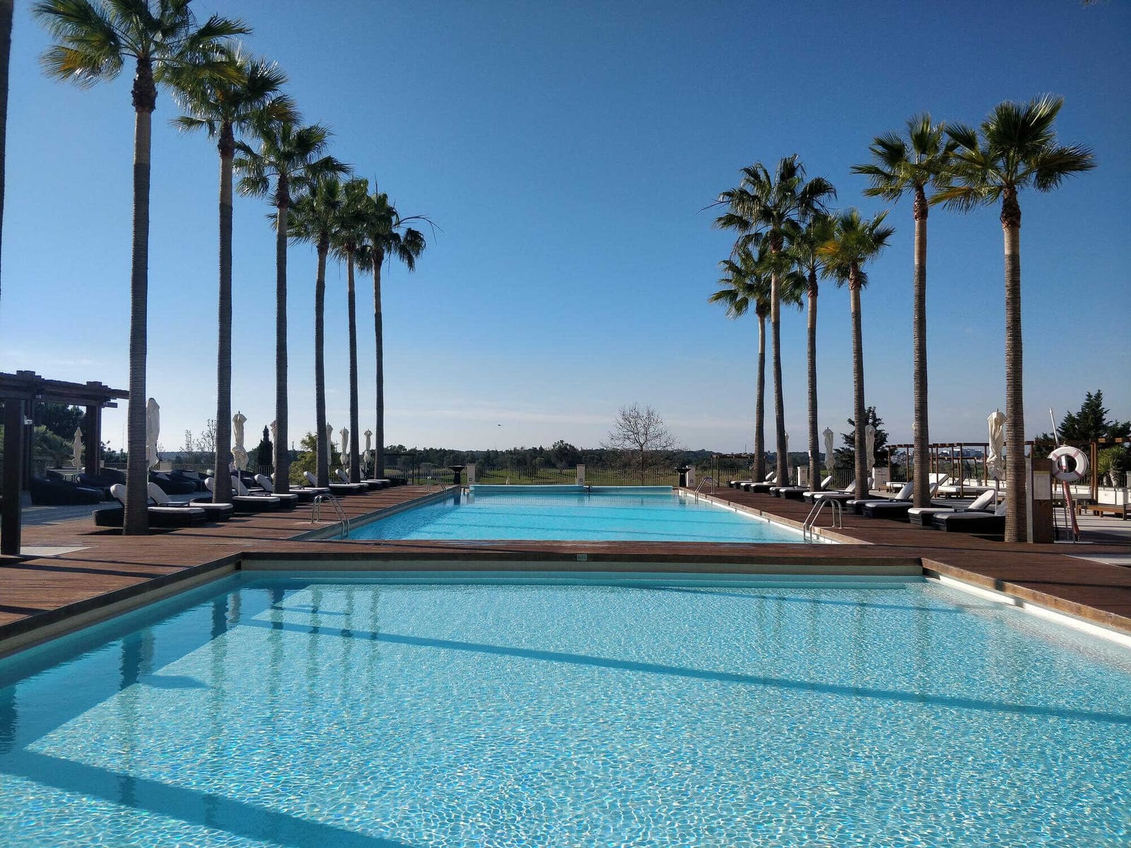Why Mobile Apps Improve Technician Productivity — pool service business insights