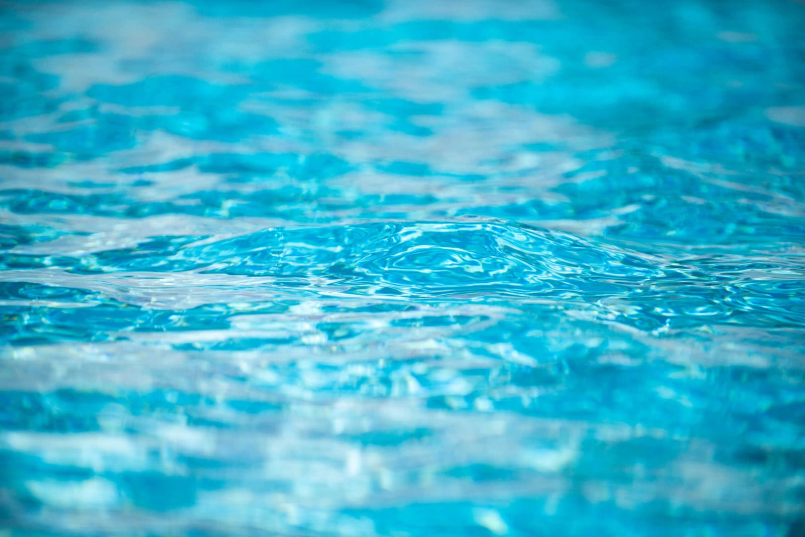 Why Oxidation Levels Matter More in High-Use Pools — pool service business insights