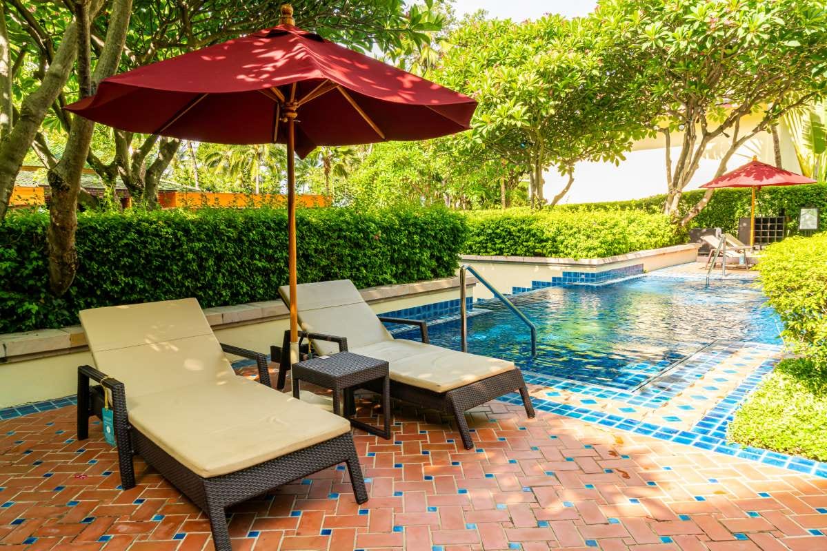Why Pool Businesses Should Track On-Site Time Per Account — pool service business insights