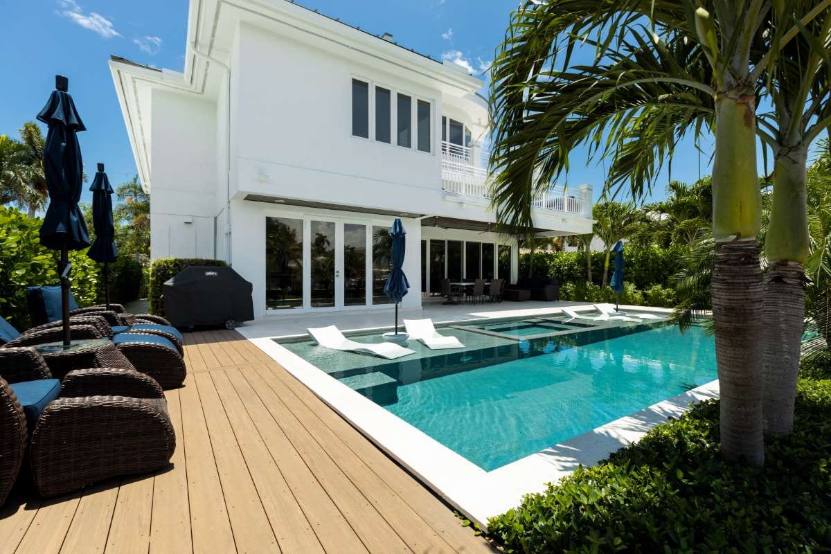 Why Pool Route Businesses Thrive in Warm Climates — pool service business insights